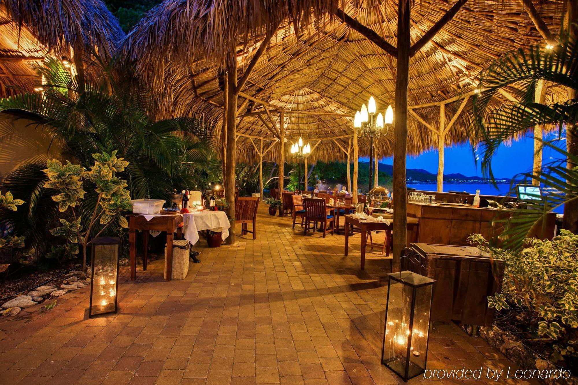 Kura Hulanda Lodge & Beach Club Westpunt Exteriör bild