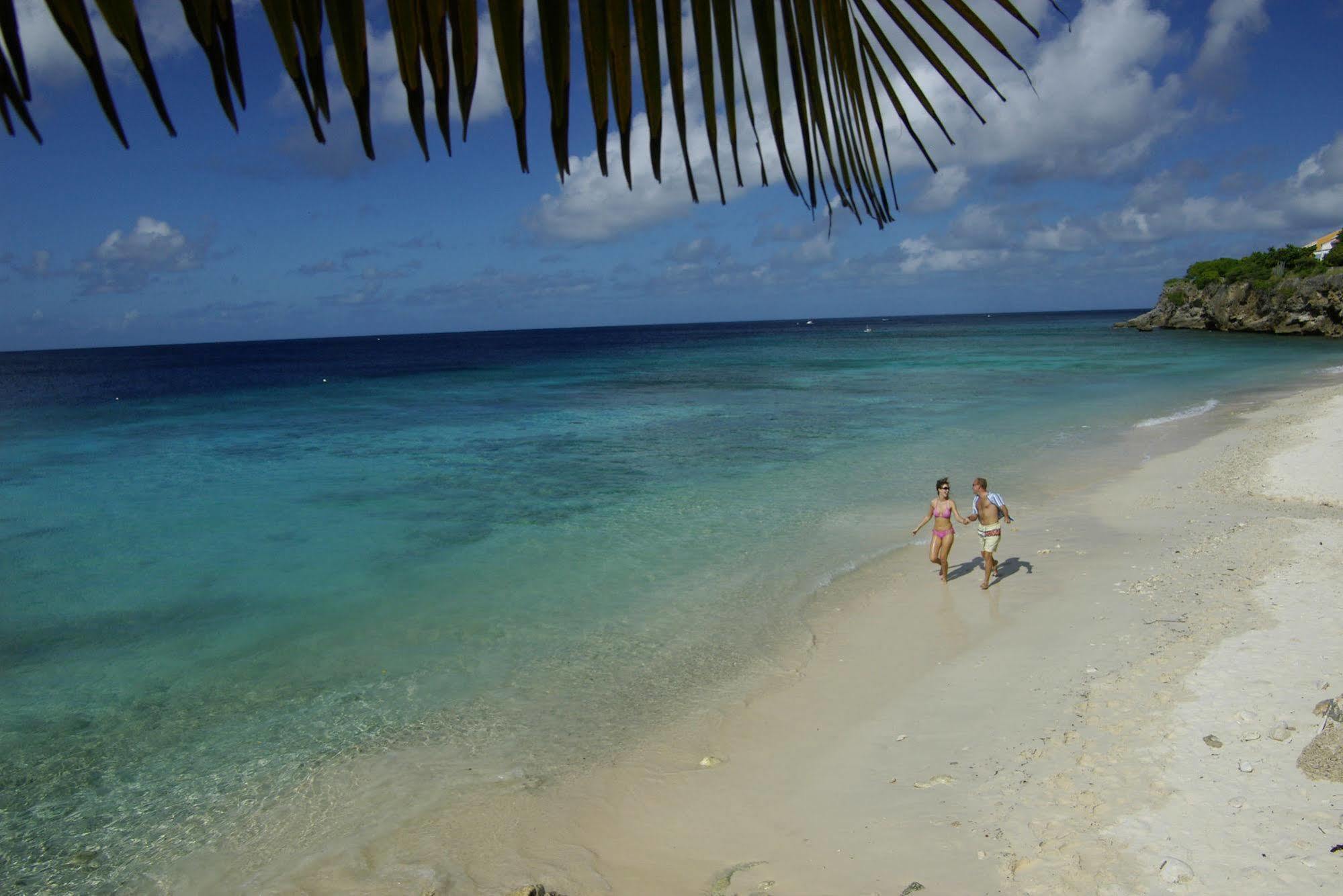 Kura Hulanda Lodge & Beach Club Westpunt Exteriör bild